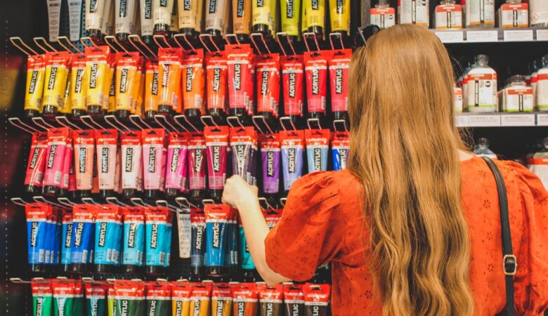 De juiste verf kiezen: waarom elke ruimte in huis iets anders vraagt