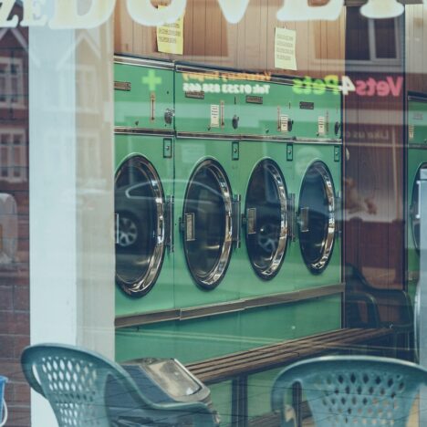 Vaatwasser kiezen: besteklade of mand, wat werkt fijner?