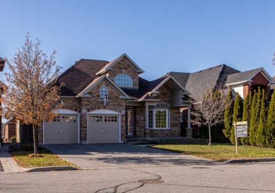 Sabia Boulahrouz en haar leven in een luxe villa