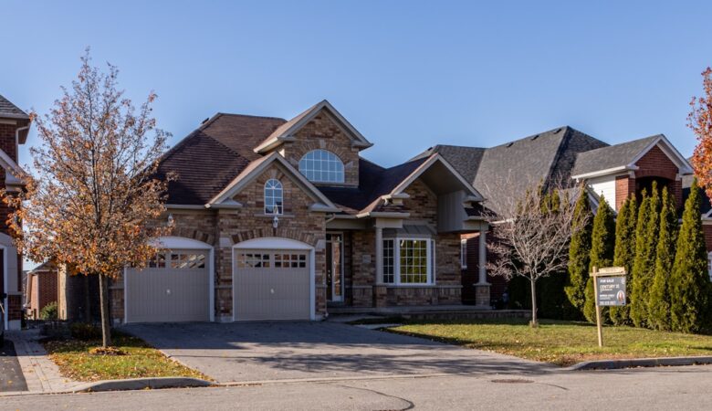 Sabia Boulahrouz en haar leven in een luxe villa